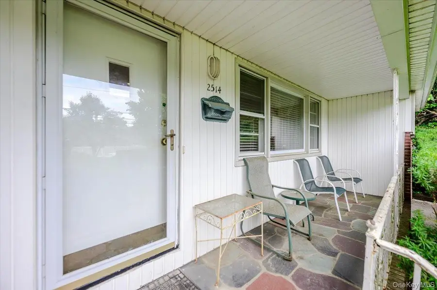 2514 Lindenmere Drive, Merrick, NY 11566 - #2