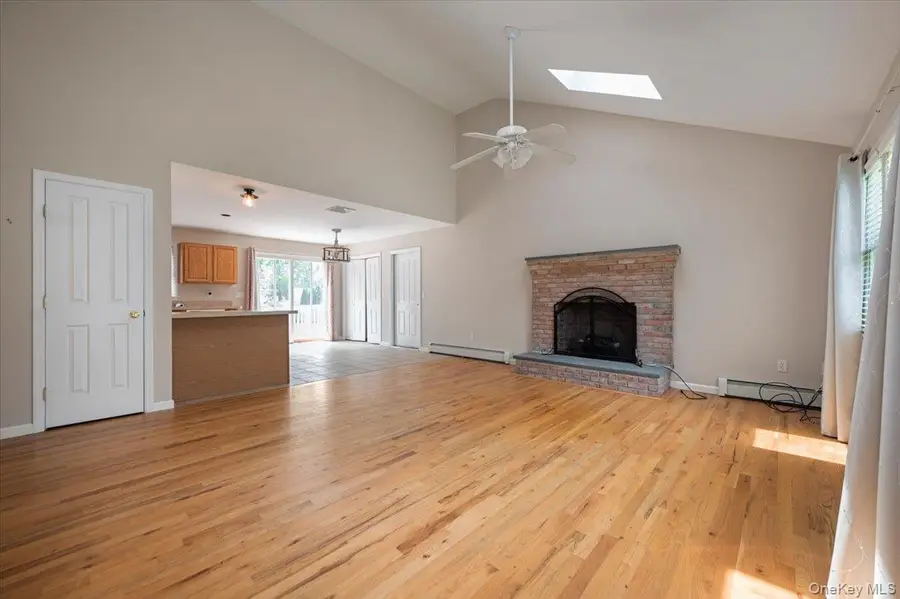 31 Carter Road, Hampton Bays, NY 11946 - #2