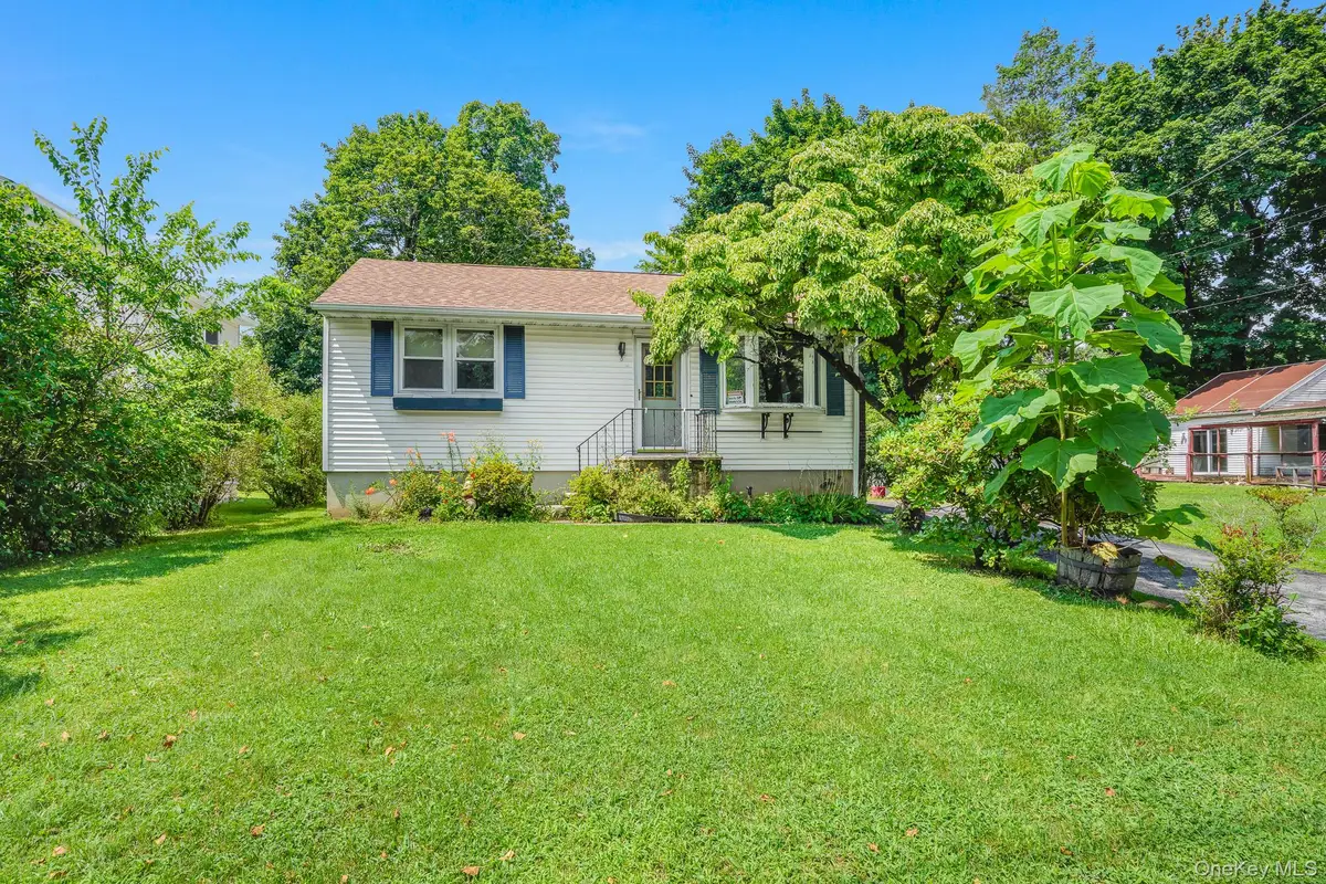 12 Raymond Street, Montrose, NY 10548 - #1