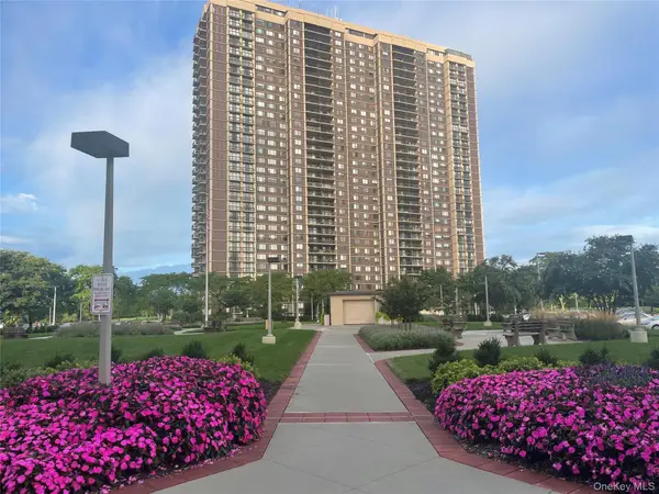 26910 Grand Central Parkway #4M, Floral Park, NY 11005