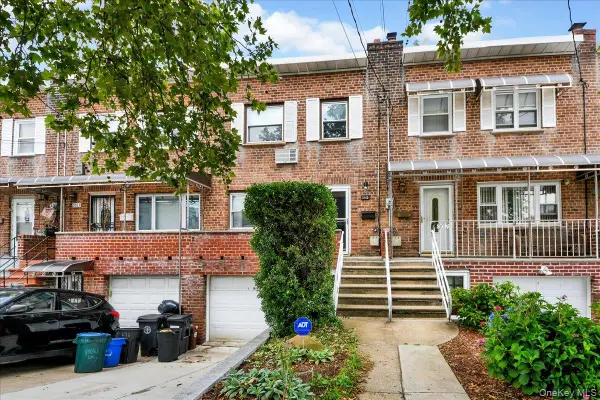 3015 Waterbury Avenue, Bronx, NY 10461