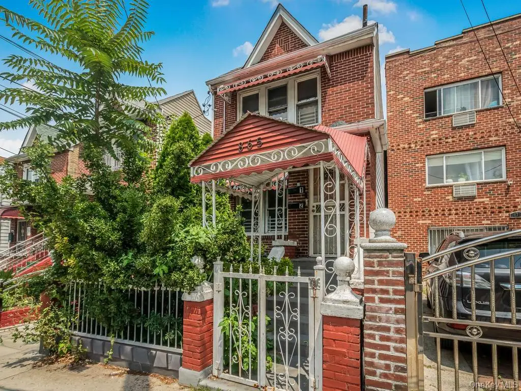 865 E 215th Street, Bronx, NY 10467 - #1