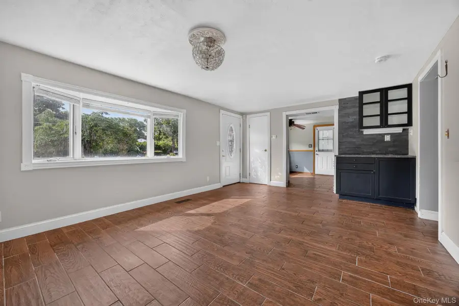 20 Revere Circle, Selden, NY 11776 - #3