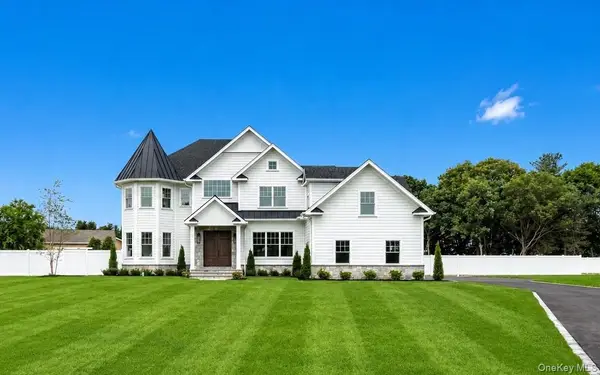 2 D'amico Court, Melville, NY 11747