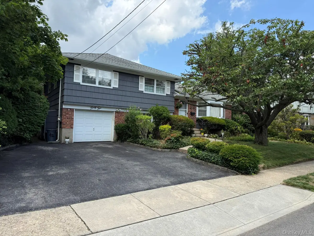 42 Foster Avenue, Malverne, NY 11565 - #1