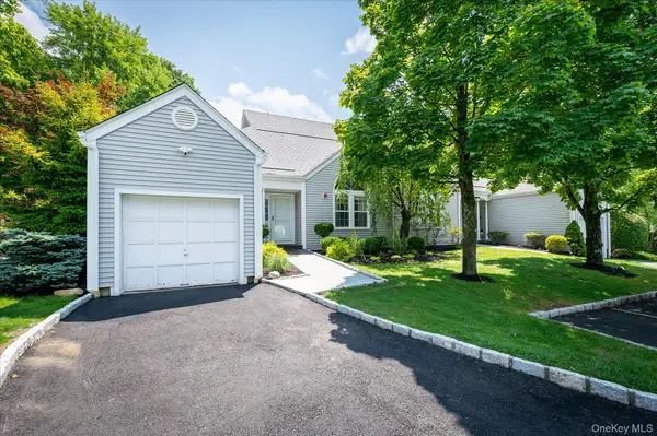 215 Sandpiper Court, Yorktown Heights, NY 10598