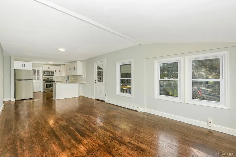 34 Glenna Little Trail, Huntington, NY 11743 - #3