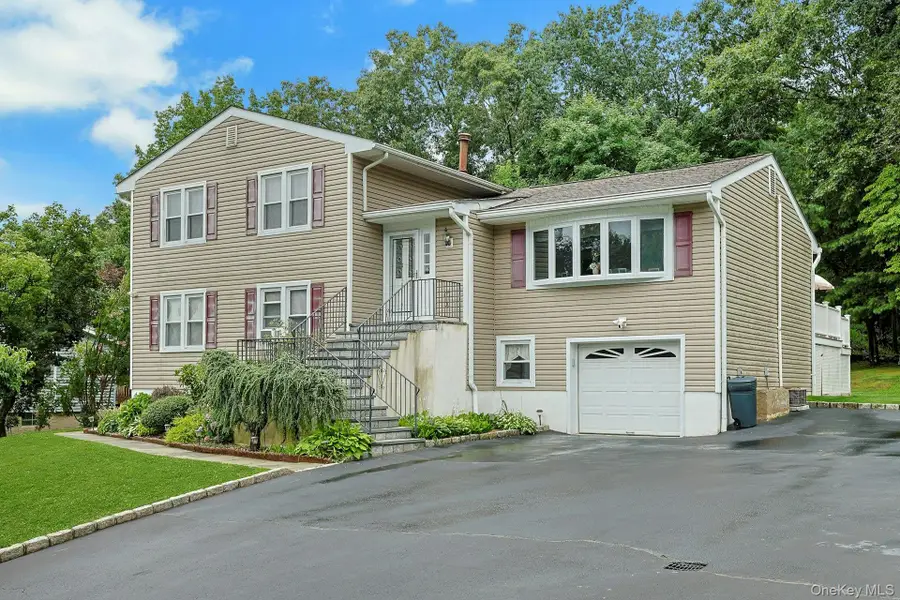 7 Holly Ridge Road, Valhalla, NY 10595 - #3