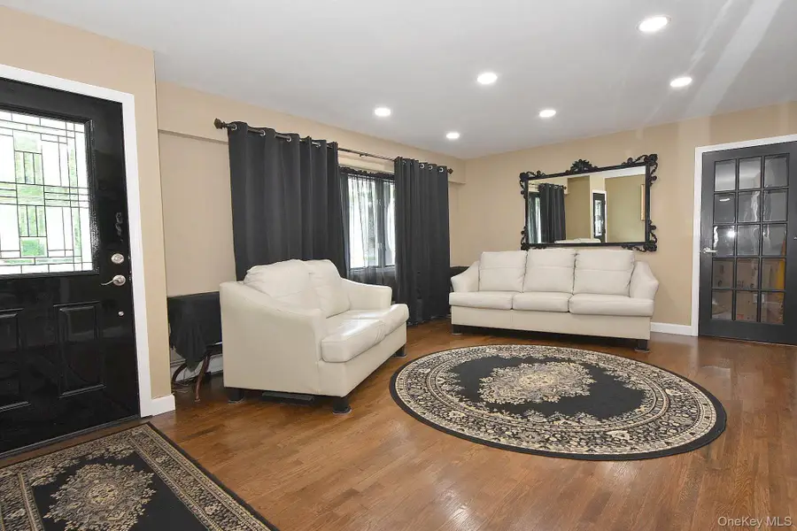 2224 Louis Kossuth Avenue, Ronkonkoma, NY 11779 - #3