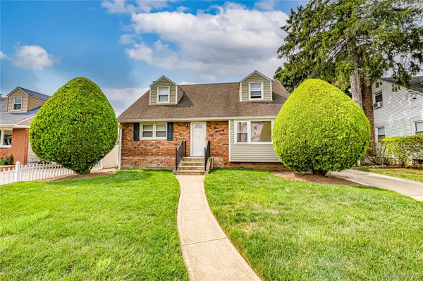 578 Northern Parkway, Uniondale, NY 11553