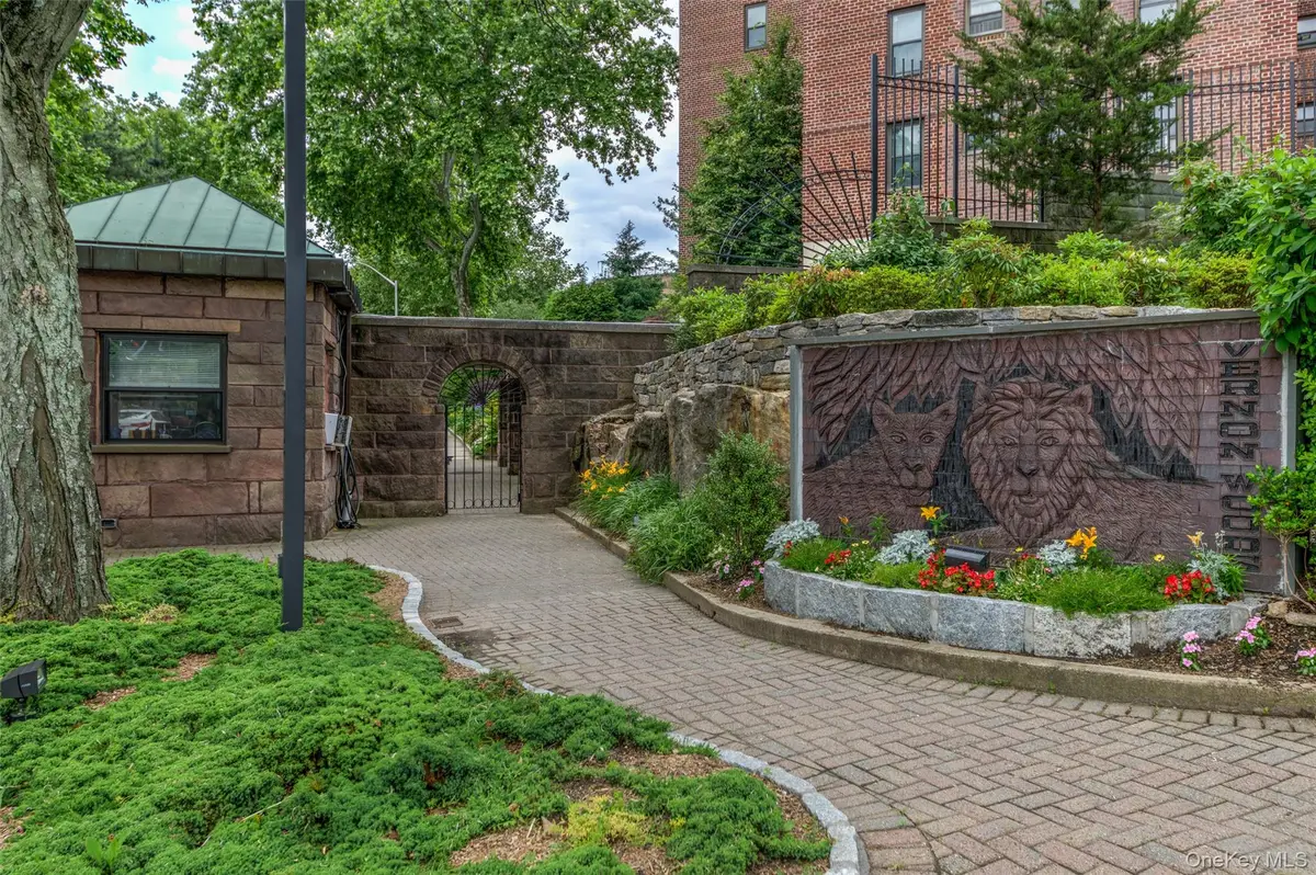 171 Pearsall Drive #6E/6F, Mount Vernon, NY 10552 - #1