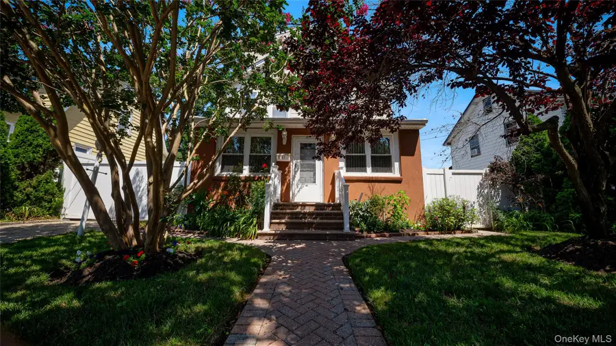 681 Stowe Avenue, Baldwin, NY 11510 - #3