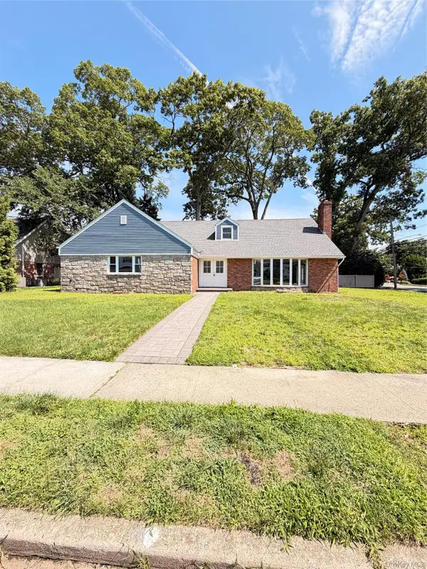 127 Berkshire Road, Rockville Centre, NY 11570