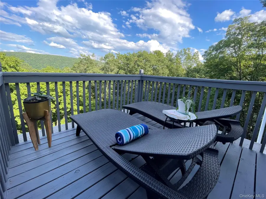 173 Brook Trail, Greenwood Lake, NY 10925 - #3