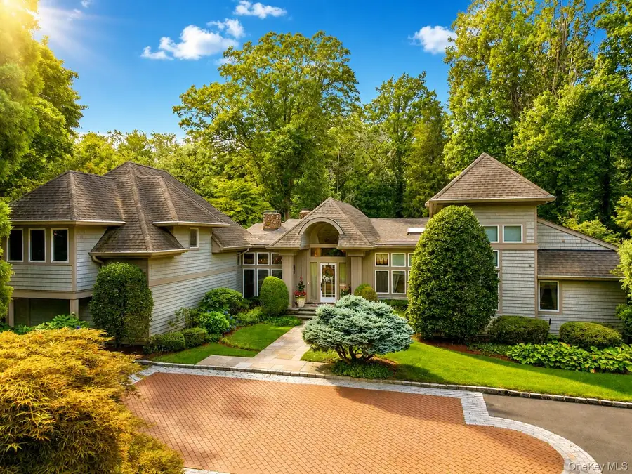 24 Winding Lane, Upper Brookville, NY 11545 - #2
