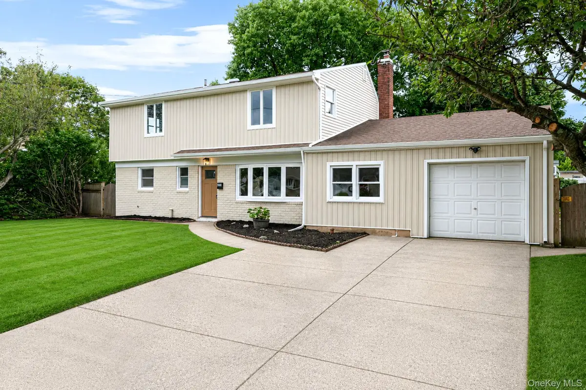 532 French Avenue, North Babylon, NY 11703 - #1