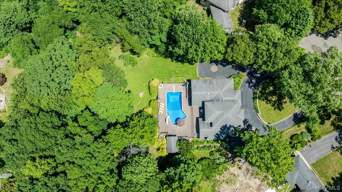 5 Jacquelyn Court, Dix Hills, NY 11746 - #1