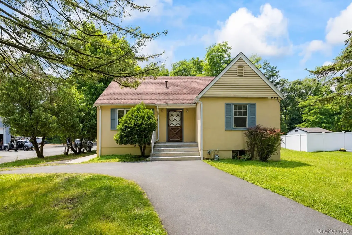 281-283 Old Haverstraw Road, Congers, NY 10920 - #1