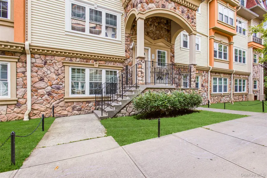 16 Elm Street #301, Spring Valley, NY 10977 - #2