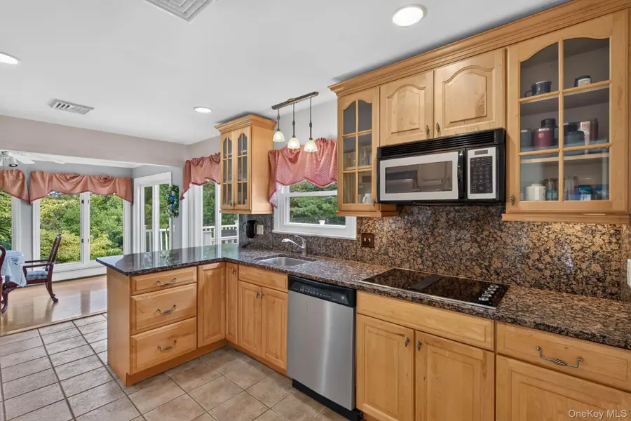 158 High Meadows Road, Walden, NY 12586 - #3