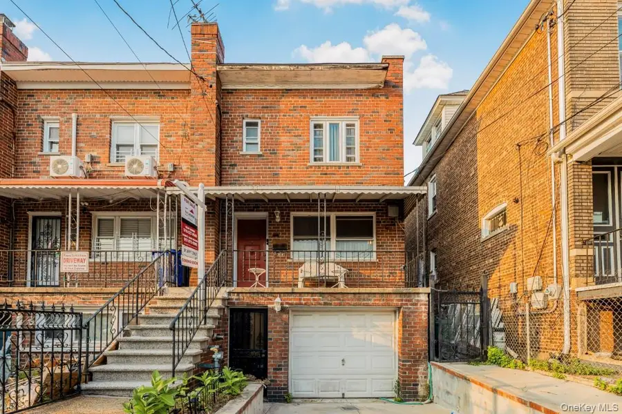 725 E 230th Street, Bronx, NY 10466 - #2