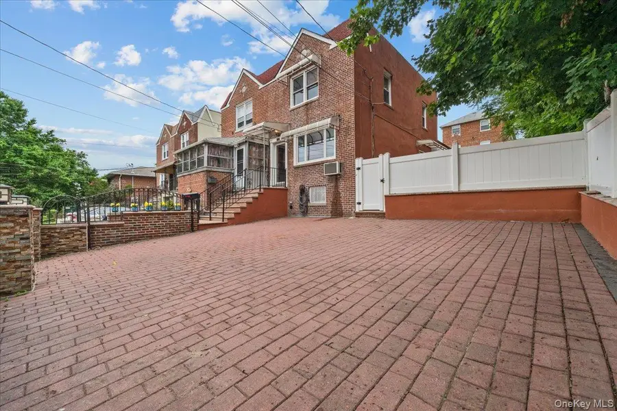 2351 Kingsland Avenue, Bronx, NY 10469 - #3