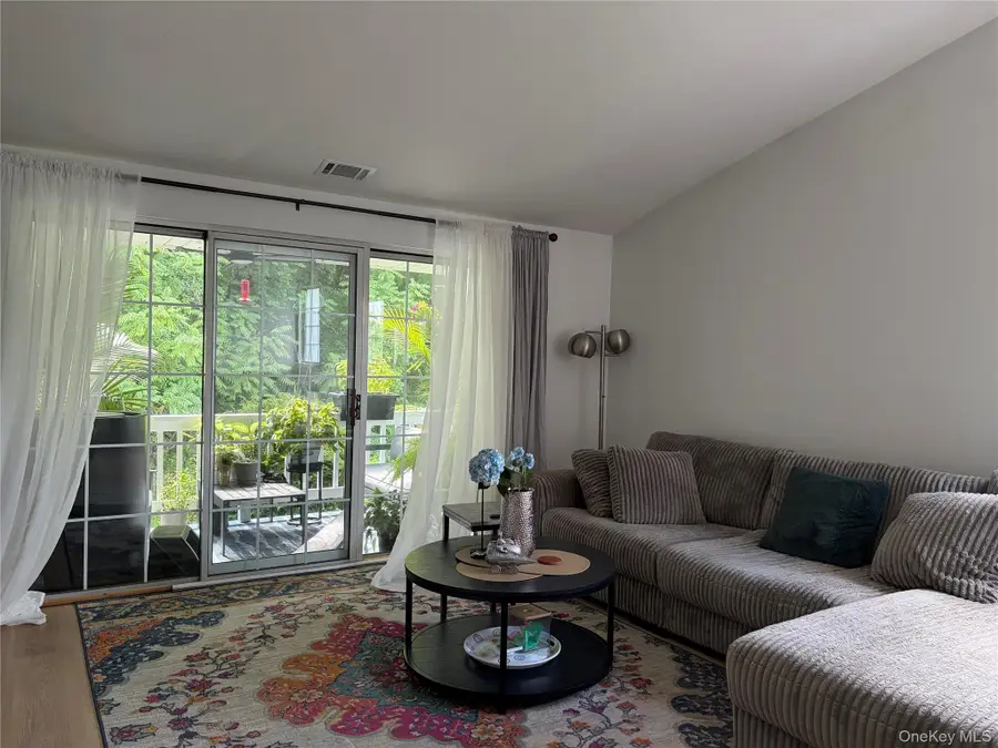 19 The Knolls, Warwick, NY 10990 - #3