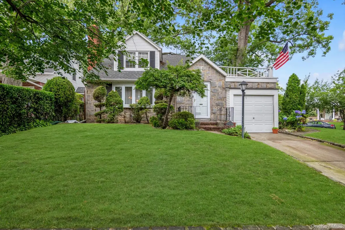 37 Maple Drive, New Hyde Park, NY 11040 - #1