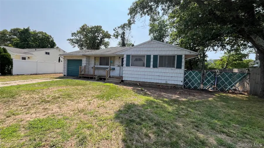 47 Hunter Lane, Centereach, NY 11720 - #2