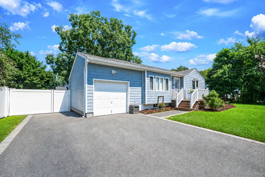 155 Howard Street, Port Jefferson Station, NY 11776 - #2