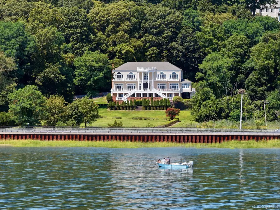 1007 W Shore Road, Mill Neck, NY 11765 - #2