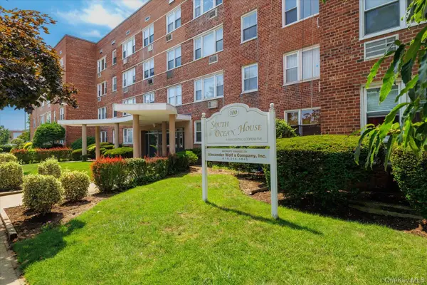 100 S Ocean Avenue #4U, Freeport, NY 11520