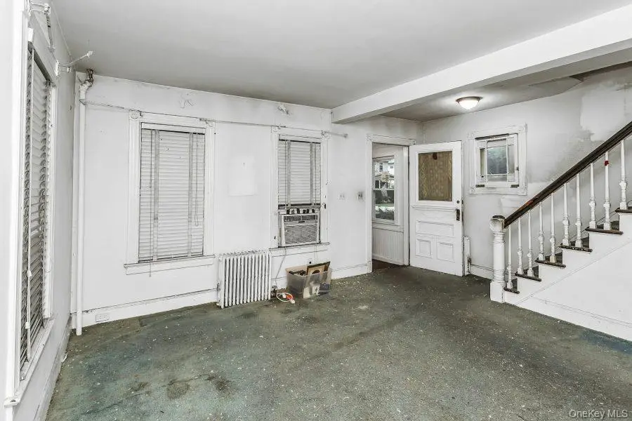 101 Emerson Avenue, Floral Park, NY 11001 - #3