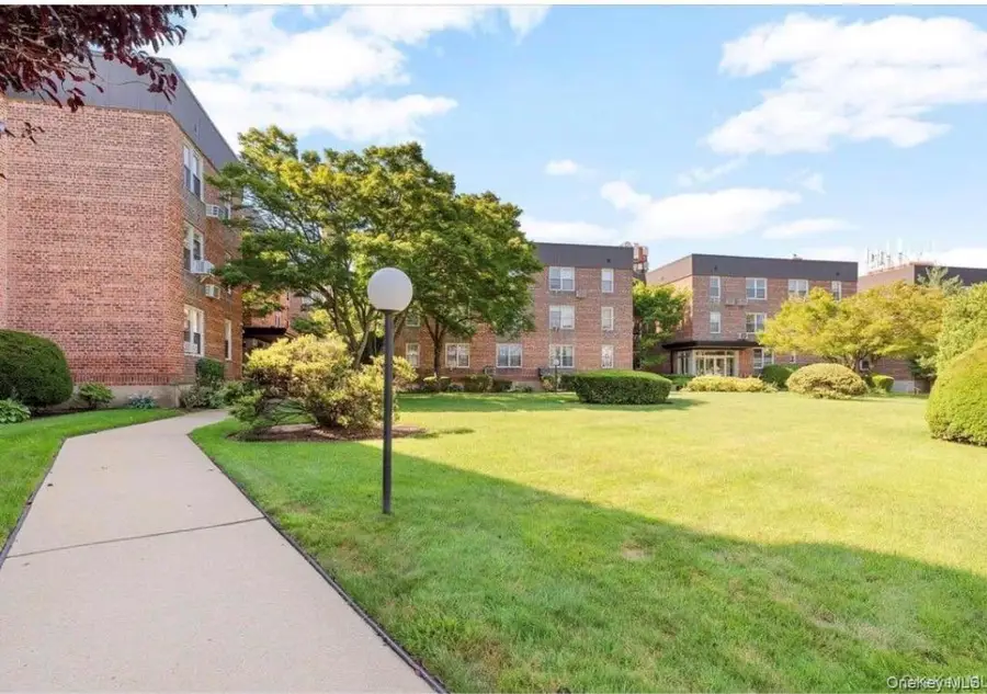 510 Dubois Ave #3 C, Valley Stream, NY 11581 - #2