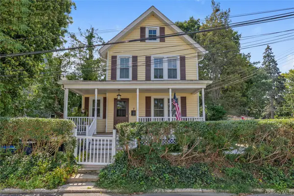 7 Brown Street, Sea Cliff, NY 11579