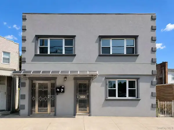 68-02 Jay Ave, Maspeth, NY 11378