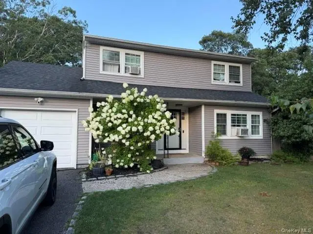 282 W End Avenue, Shirley, NY 11967 - #1