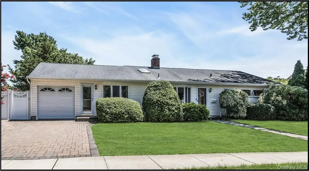 2 Arbor Road, Syosset, NY 11791 - #1
