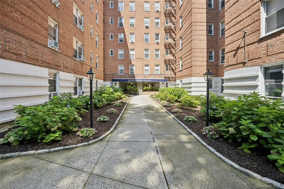 247 Parkview Avenue #3P, Bronxville, NY 10708 - #1