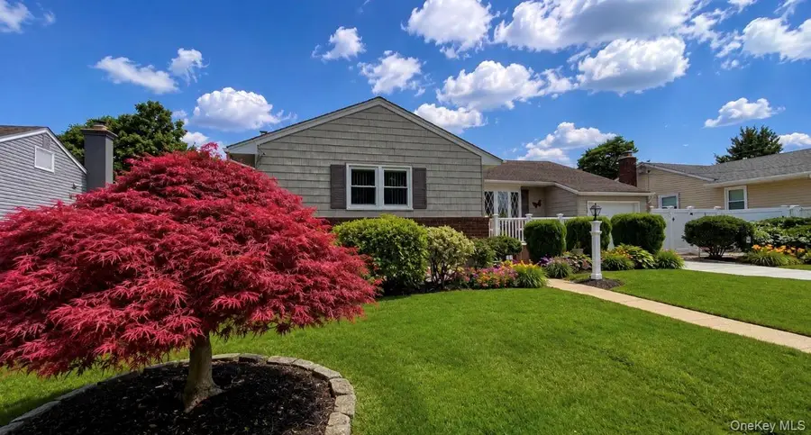 32 Taylor Drive, Farmingdale, NY 11735 - #3