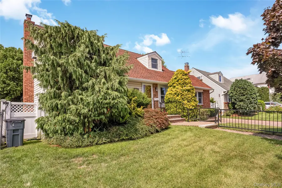 2671 7th Avenue, East Meadow, NY 11554 - #2