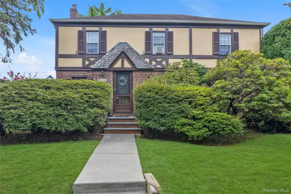 215-36 48th Avenue, Bayside, NY 11364