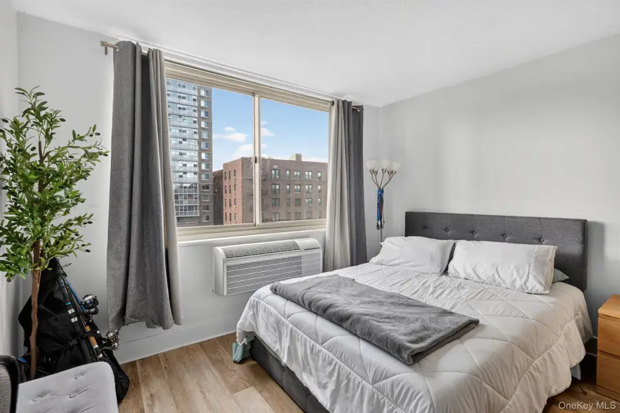 118-18 Union Turnpike #4J, Kew Gardens, NY 11415 - #3