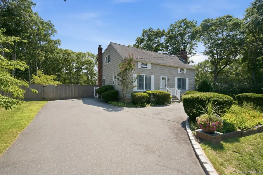 45 Norwood Road, Hampton Bays, NY 11946 - #3