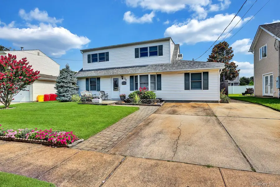 24 Seaton Street, Massapequa, NY 11758 - #2