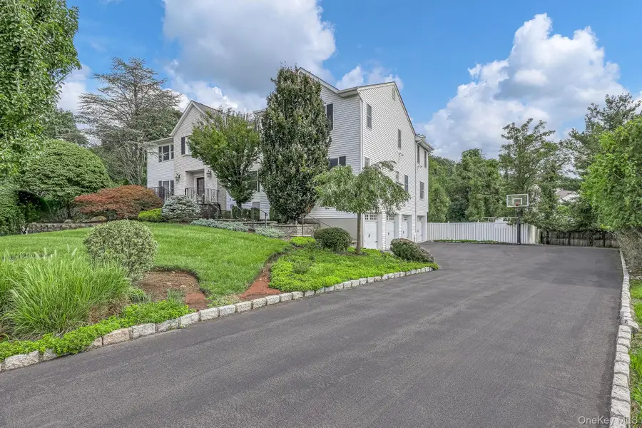 19 Lowell Drive, New City, NY 10956 - #2