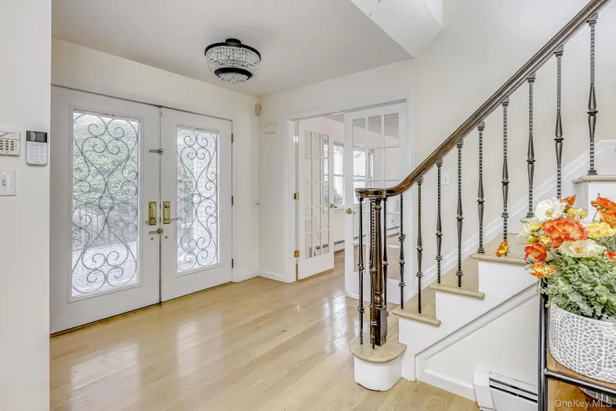 19 Lowell Drive, New City, NY 10956 - #3