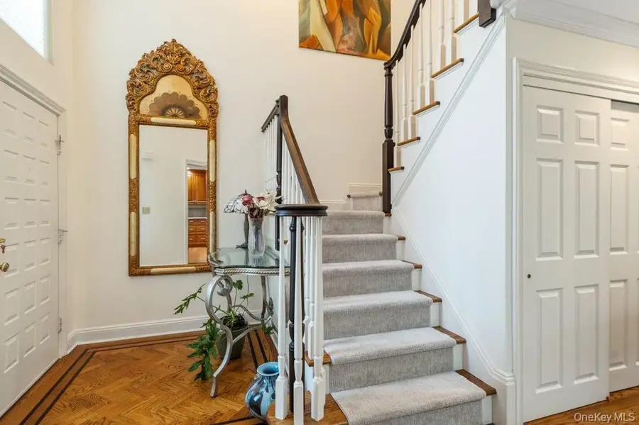 11 Maple Run Drive, Jericho, NY 11753 - #2