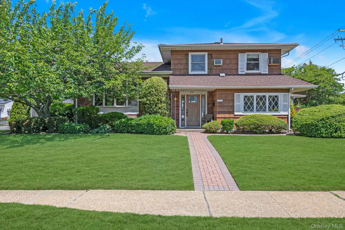 430 Violet Street, Massapequa Park, NY 11762 - #1