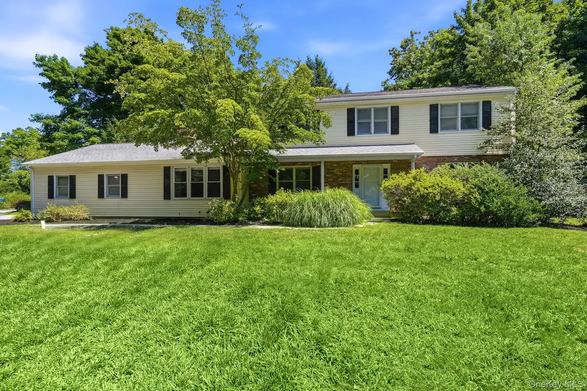 5 Hampton Place, Katonah, NY 10536 - #1